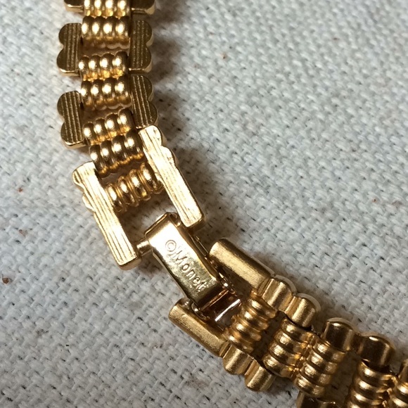 Monet Necklace - Picture 4 of 4